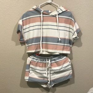 Cute matching half sleeve crop hoodie and shorts